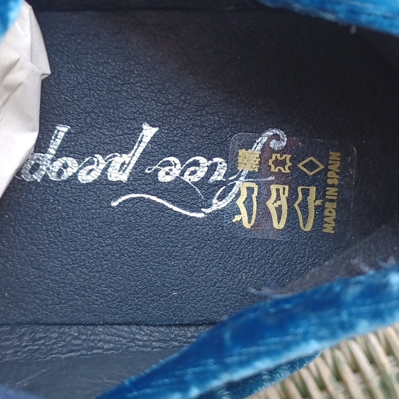 New W Box Free People Convertible Oxfords Velvet Blue - Picture 6 of 11